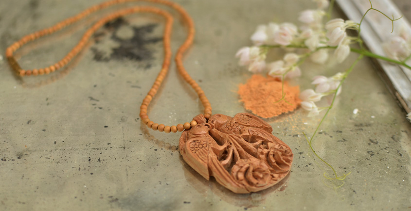 Kadam ♣ Wooden Neckpieces { m }